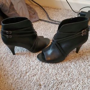 Vince Camuto Black Leather Open Toe Ankle Bootie Sz 10